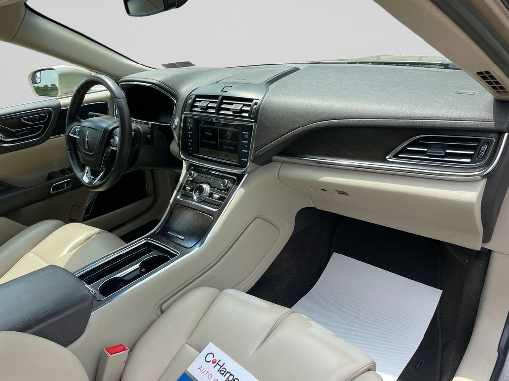 2017 Lincoln Continental Premiere