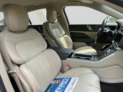 2017 Lincoln Continental Premiere
