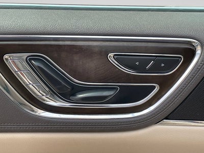 2017 Lincoln Continental Premiere