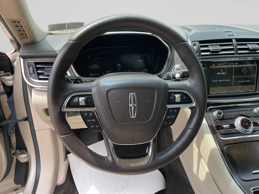 2017 Lincoln Continental Premiere