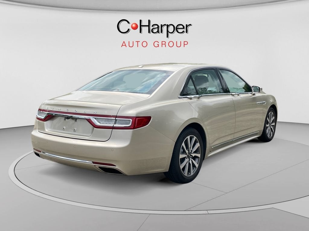 2017 Lincoln Continental Premiere