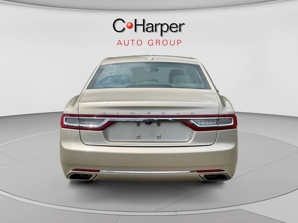 2017 Lincoln Continental Premiere